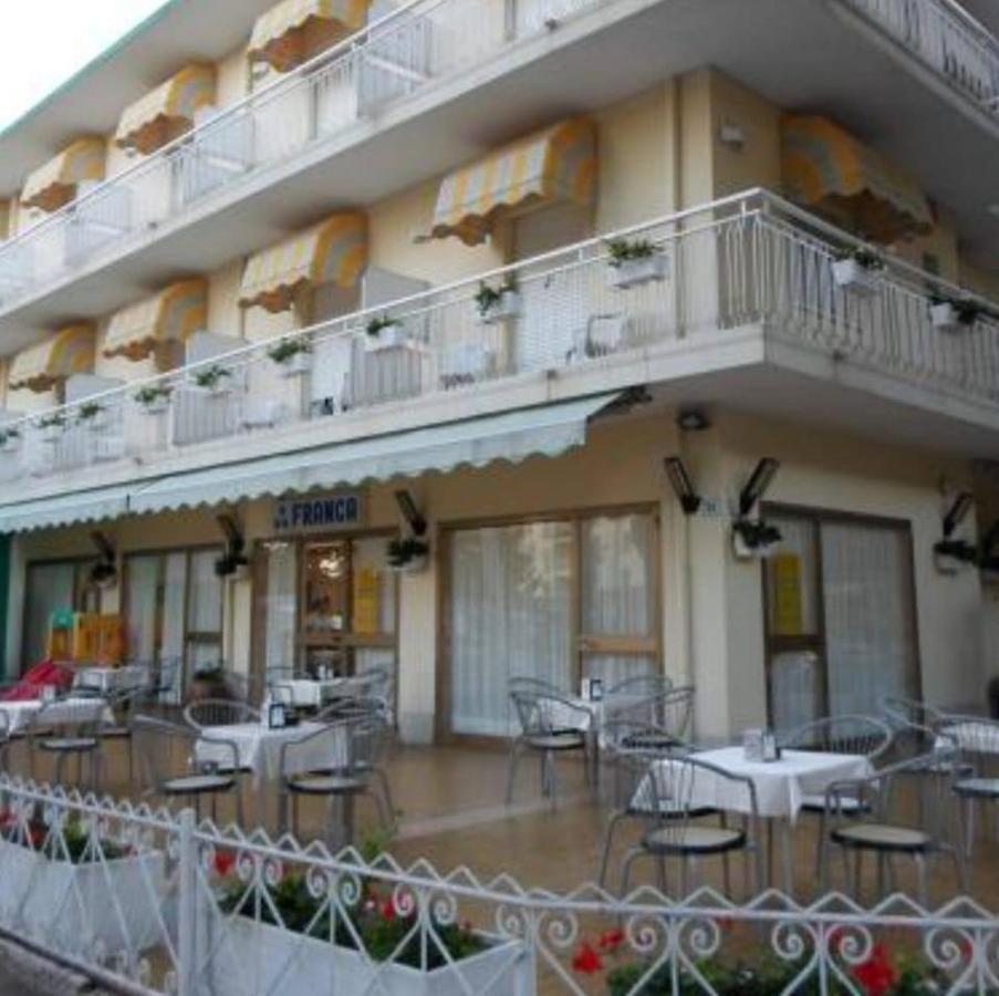 Hotel Franca Misano Adriatico Bagian luar foto